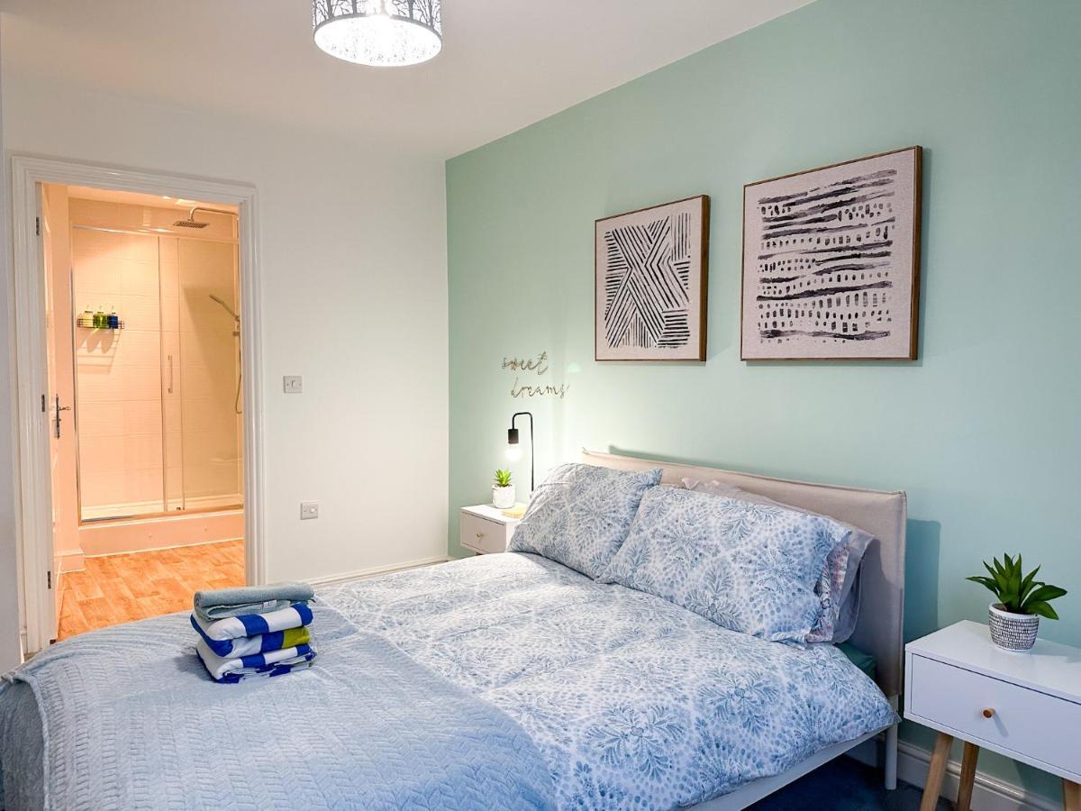 Luxury 2 Bedroom City Centre Apartment - Secure Parking - Amazing Location! Canterbury Exterior photo
