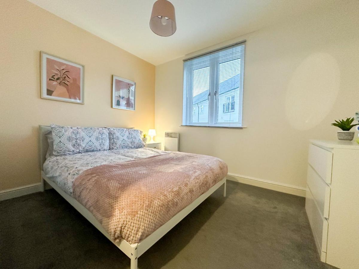 Luxury 2 Bedroom City Centre Apartment - Secure Parking - Amazing Location! Canterbury Exterior photo