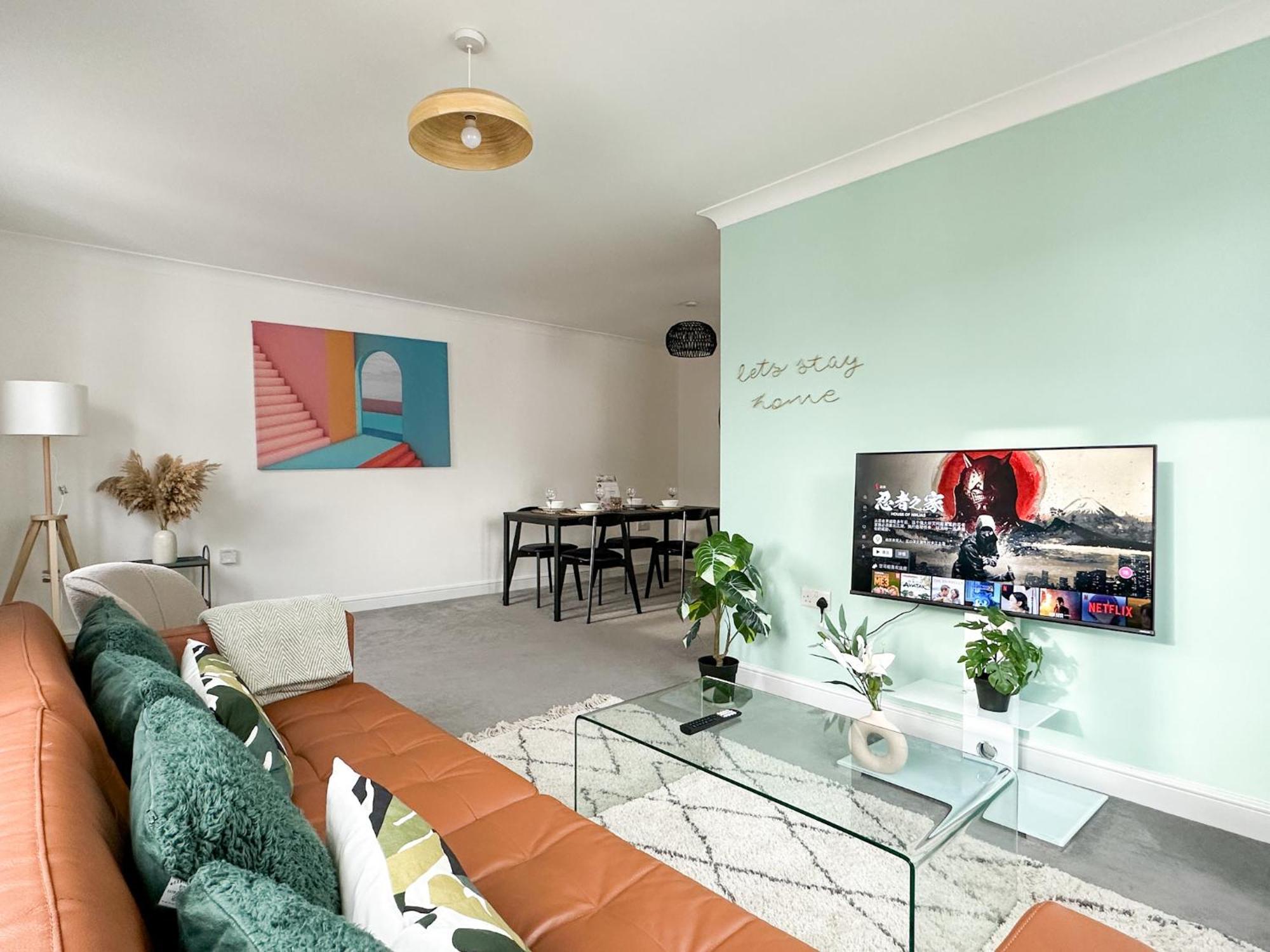 Luxury 2 Bedroom City Centre Apartment - Secure Parking - Amazing Location! Canterbury Exterior photo
