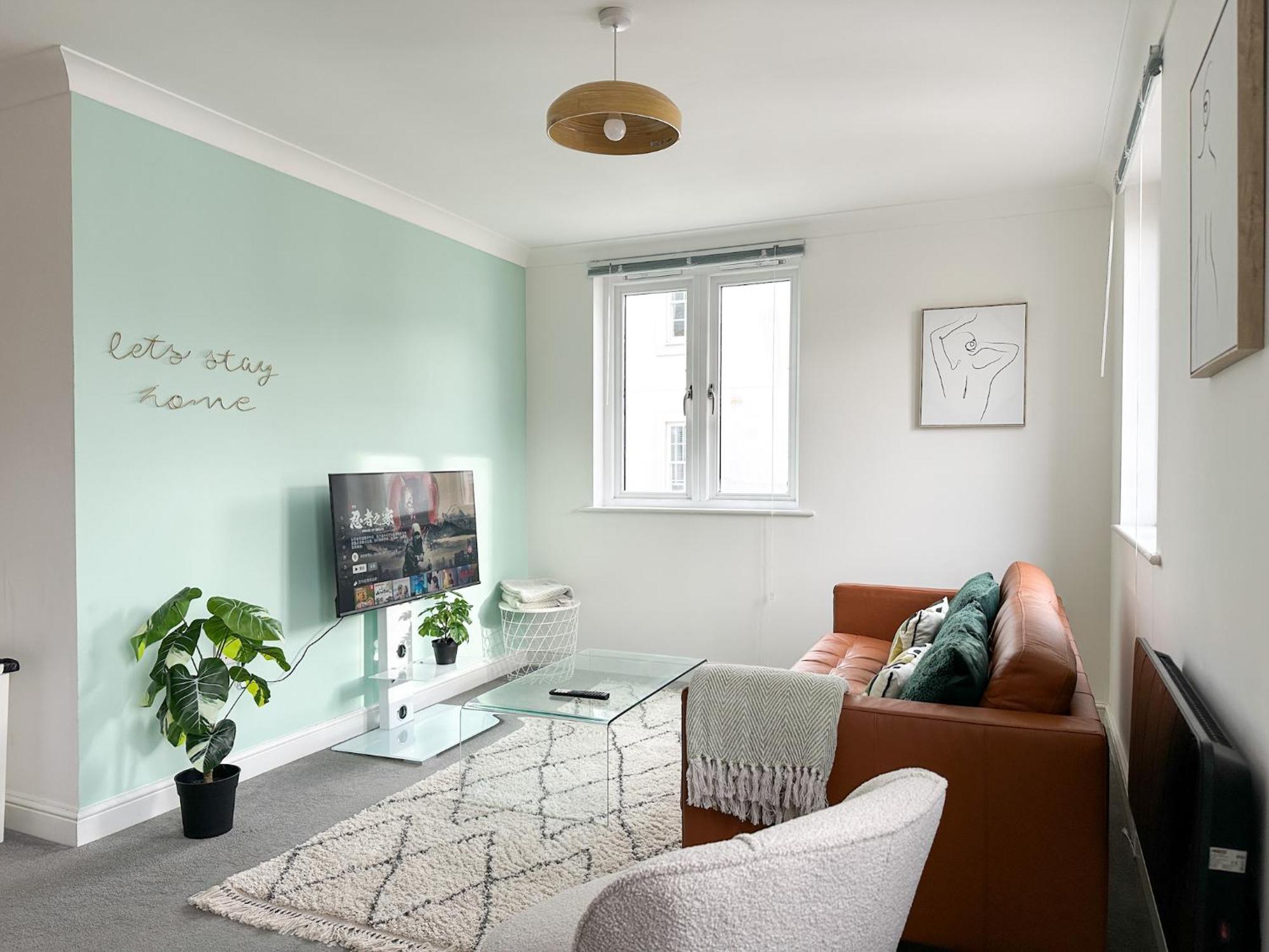 Luxury 2 Bedroom City Centre Apartment - Secure Parking - Amazing Location! Canterbury Exterior photo