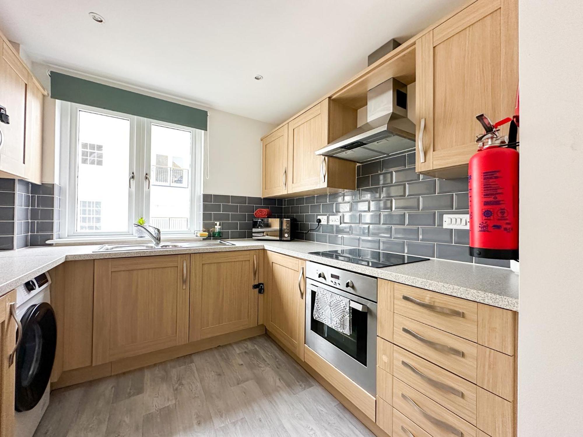 Luxury 2 Bedroom City Centre Apartment - Secure Parking - Amazing Location! Canterbury Exterior photo