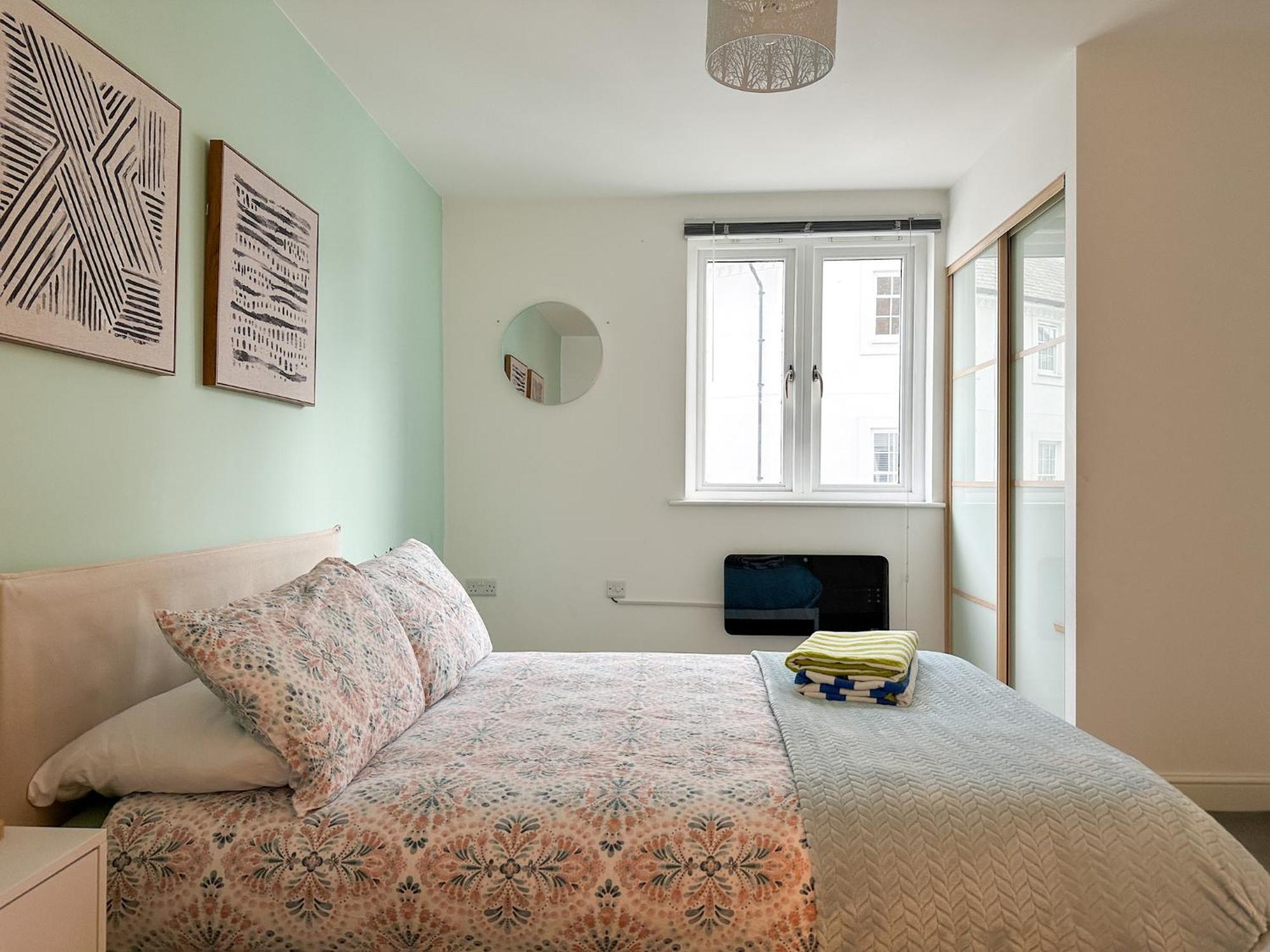 Luxury 2 Bedroom City Centre Apartment - Secure Parking - Amazing Location! Canterbury Exterior photo